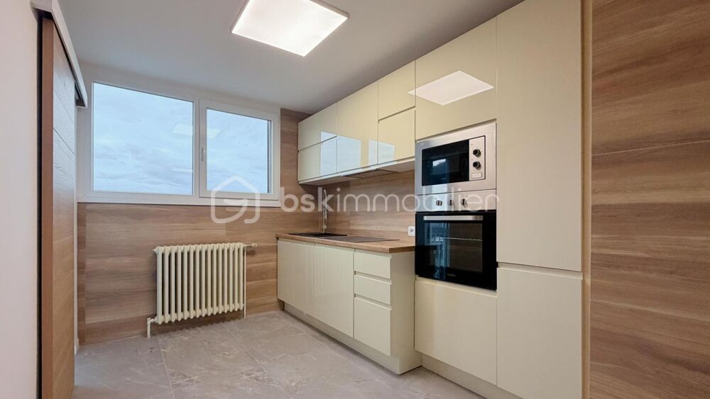 À VENDRE  Appartement T4 entièrement rénové à Rumilly