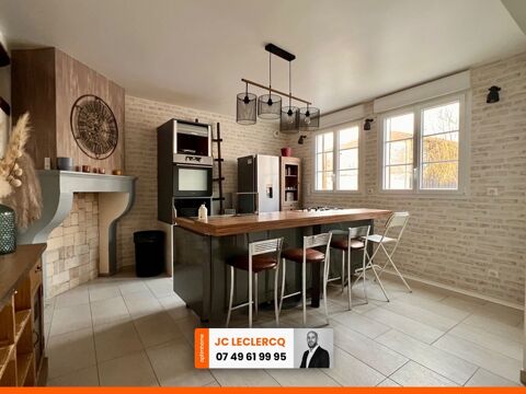   MAISON DE VILLAGE 5 PIECES ENTIEREMENT RENOVEE Maison - 5 pi�ce(s) - 163 m�