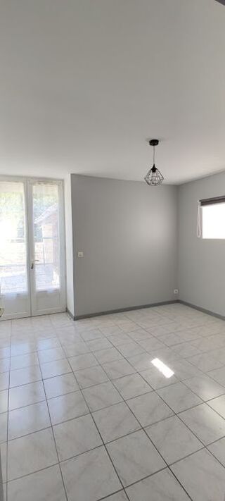  Maison à louer 5 pièces 150 m²