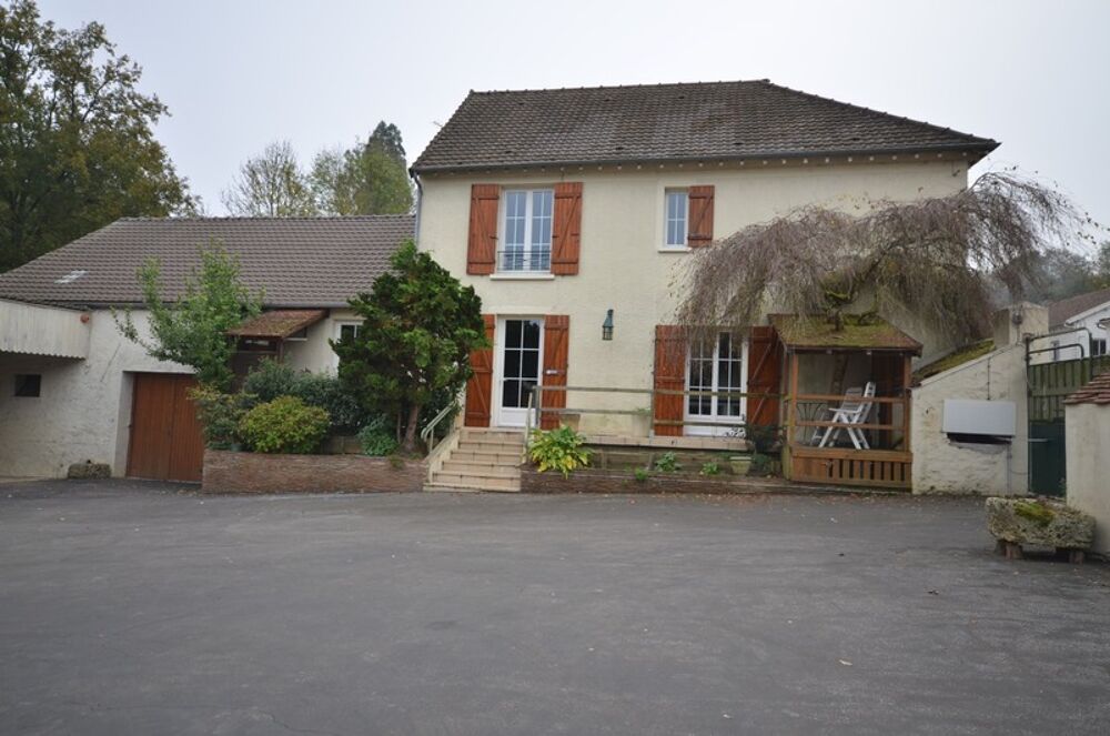 LA FERTE GAUCHER (77) à vendre Maison de caractère, idéale pour un artisan ou profession libérale