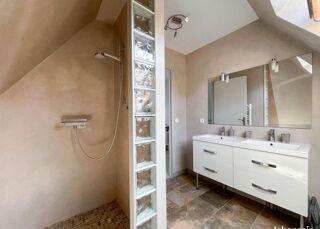  Maison à vendre 11 pièces 229 m²