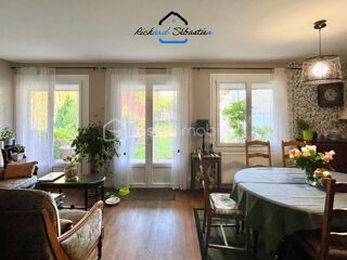  Maison � vendre 10 pi�ces 250 m�