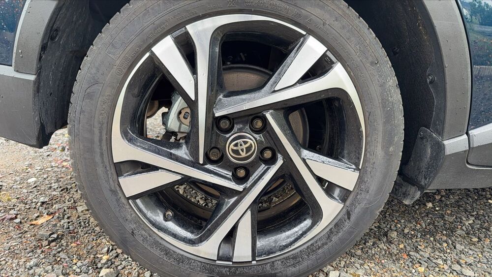 C-HR 1.8 VVT-i 122 Hybride CVT Design - Premi&egrave;re main Entretien c 2023 occasion 72000 Le Mans