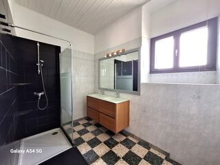  Maison  vendre 8 pices 190 m