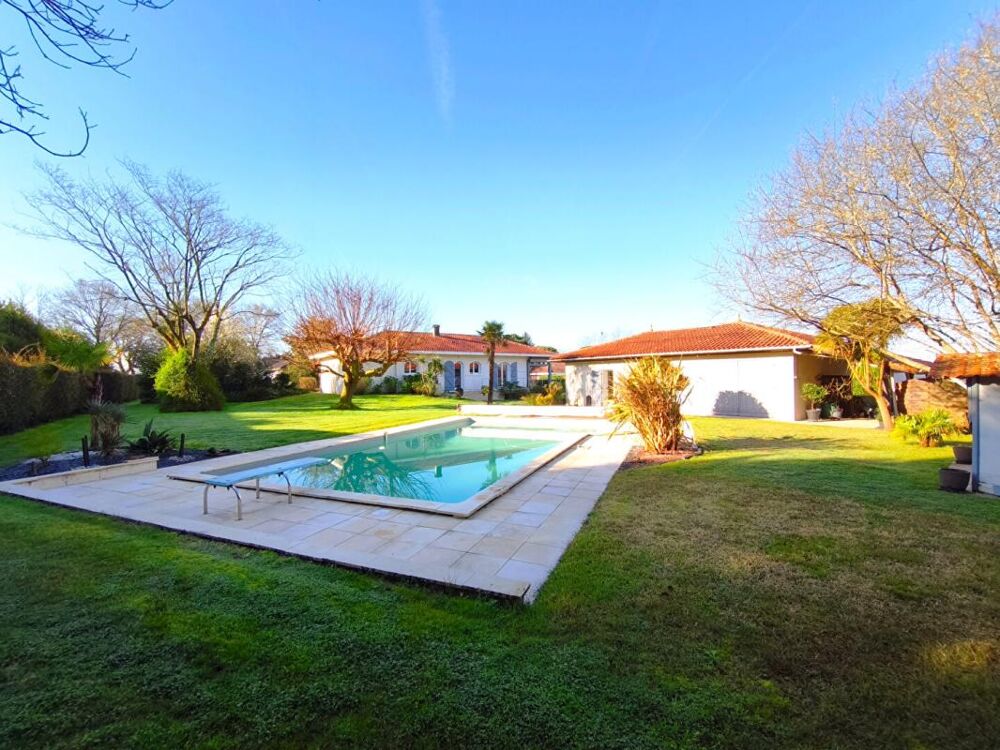 Villa Riviere Saas Et Gourby 7 pièce(s) 193 m2
