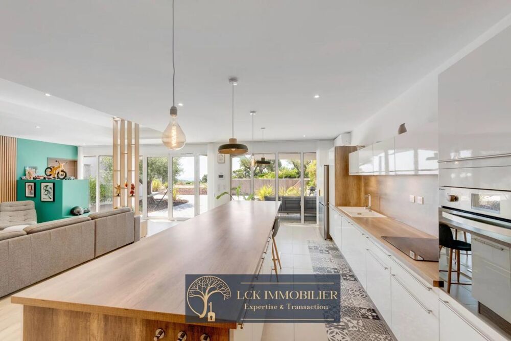 Vente Villa VILLA VUE MER AVEC POTENTIEL SUR LES HAUTEURS DES ISSAMBRES Roquebrune sur argens