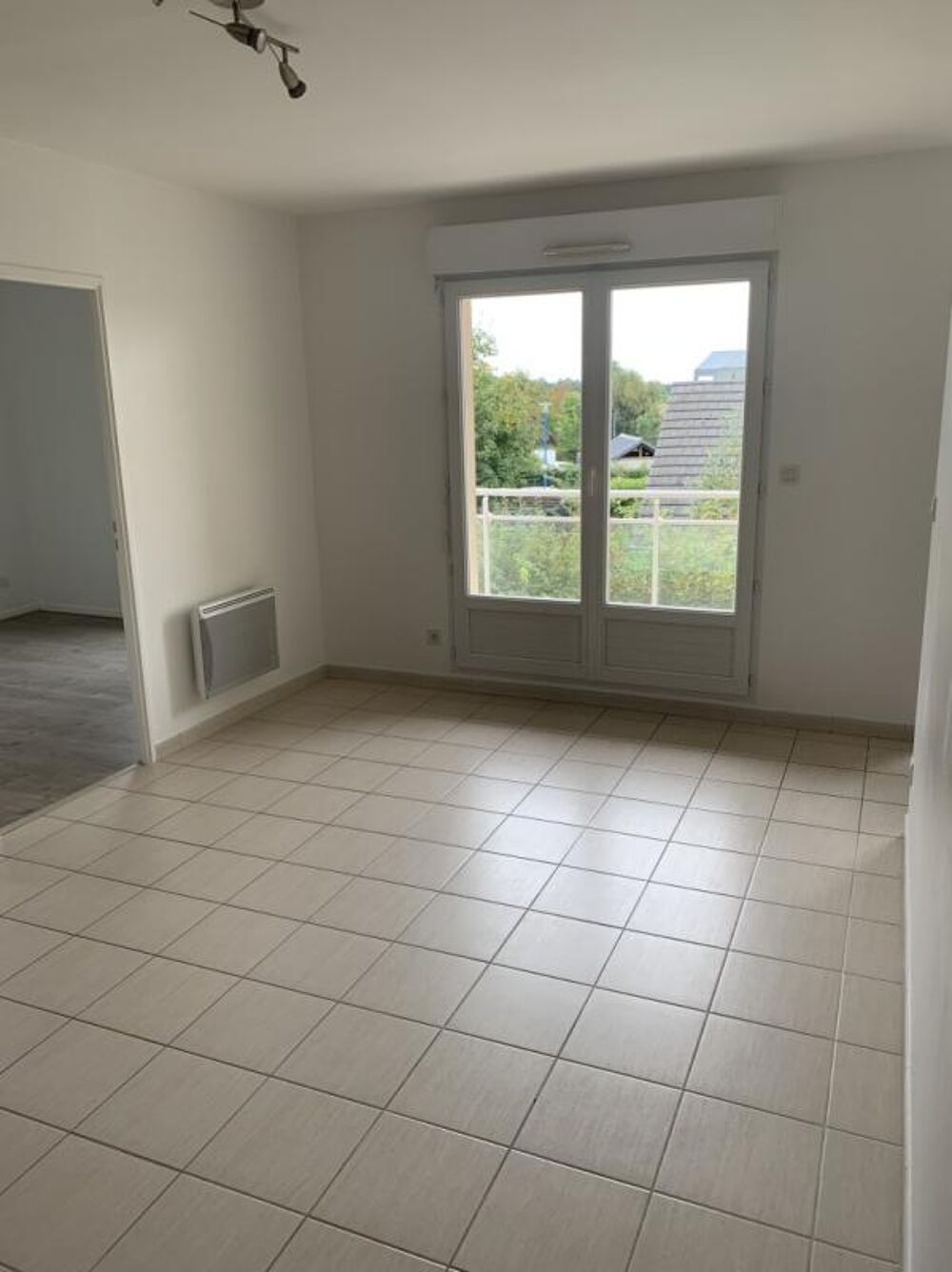 Location Appartement Appartement T3 avec parking et balcon à le Mesnil-Esnard Le mesnil esnard