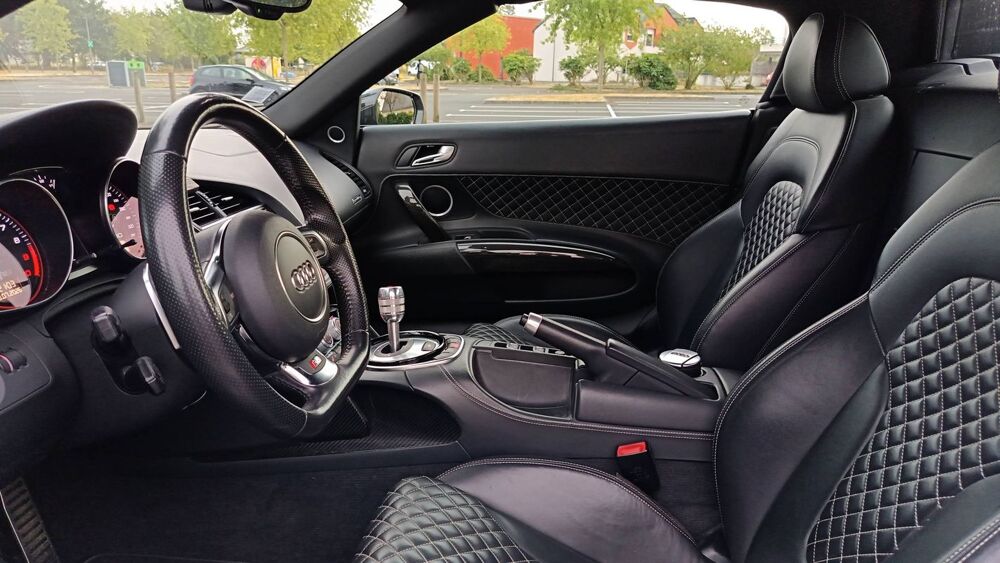 R8 5.2 FSI V10 Quattro 525 S-Tronic 7 Spyder - Automatique 2014 occasion 49000 Angers