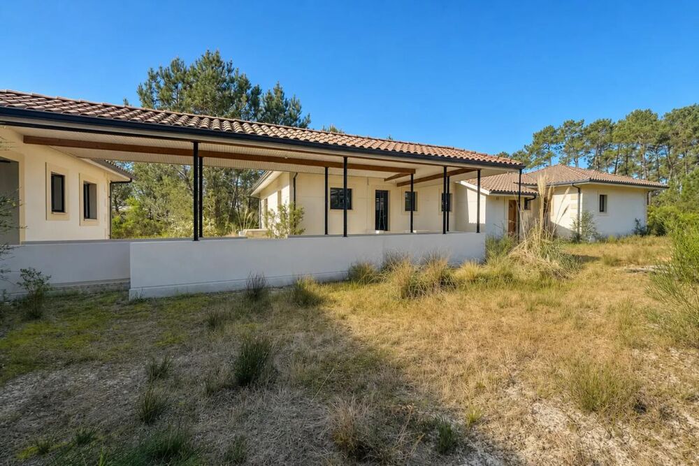 Maison spacieuse de 9 pièces à Lugos