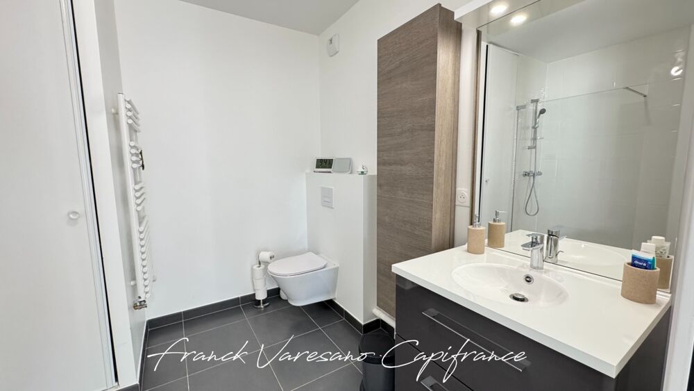 Vente Appartement NOISY-LE-ROI – APPARTEMENT AVEC JARDIN, TERRASSE ET DOUBLE PARKING – DISPONIBLE IMMÉDIATEMENT Noisy le roi