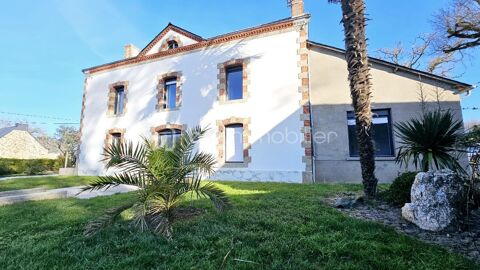   MAISON DE CARACTERE 4 chambres - 200m - BAIN S/ OUST Proprit/chteau - 7 pice(s) - 200 m