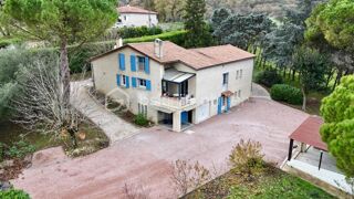 Villa à vendre 8 pièces 217 m²