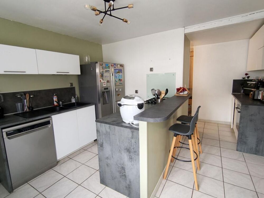 Vente Maison Maison Saint Germer De Fly 4 pièces 94.4 m2 Saint germer de fly