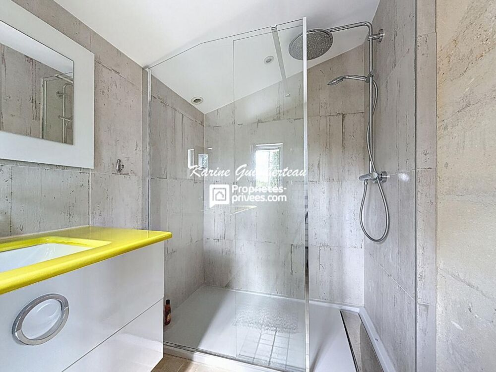 à vendre  Propriété/château Saint-Émilion (33330)