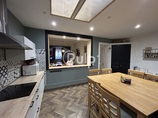  Maison  vendre 7 pices 135 m