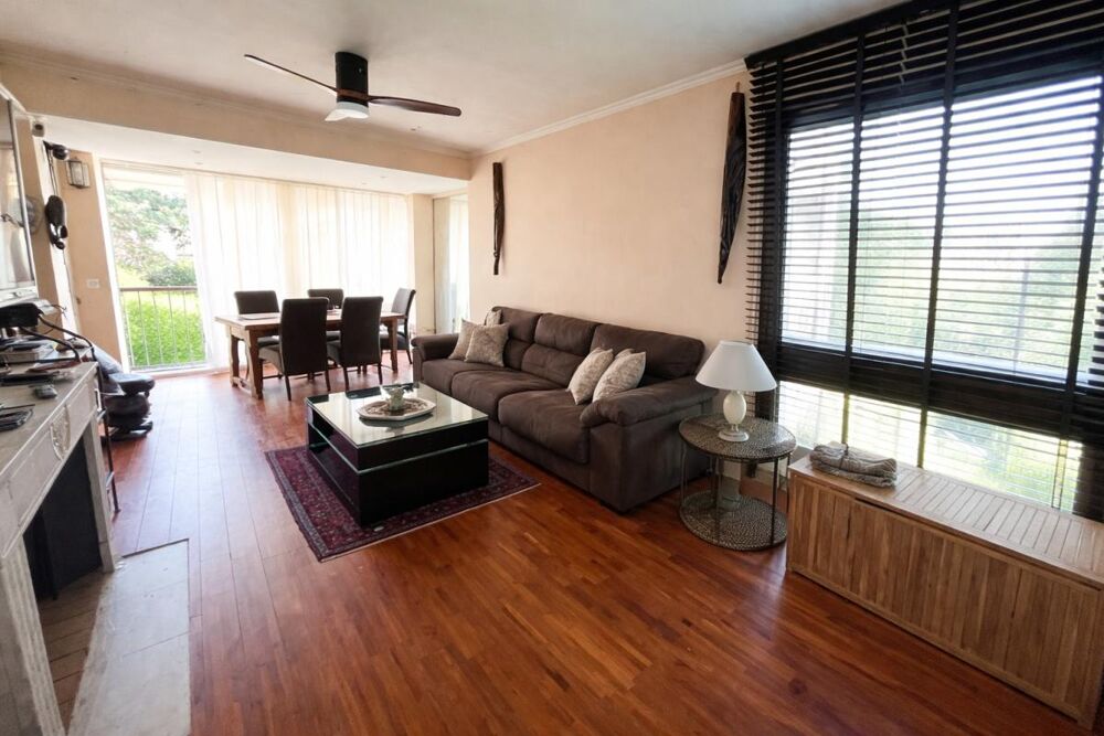 Appartement Fontenay Le Fleury 5 pièce(s) 98 m2