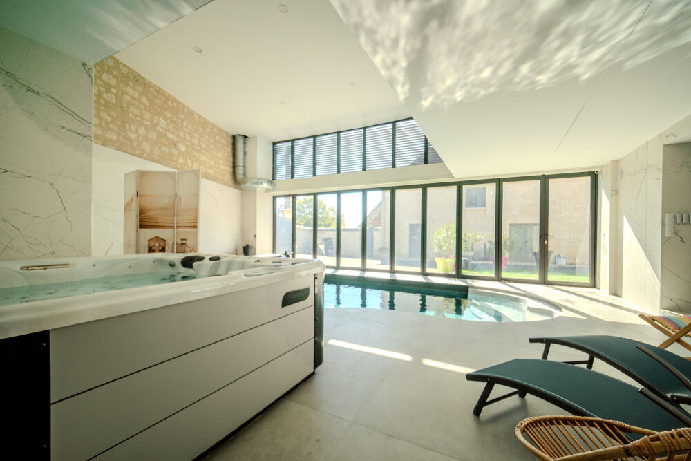 à vendre  Propriété/château Saint-Nicolas-de-Bourgueil (37140)