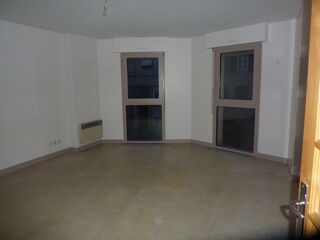  Appartement à louer 3 pièces 69 m²
