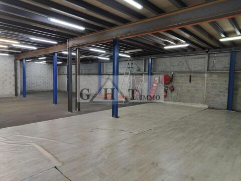 A LOUER  1000 M² ENTREPOT ET BUREAUX A LA COURNEUVE 9450 93120 La courneuve