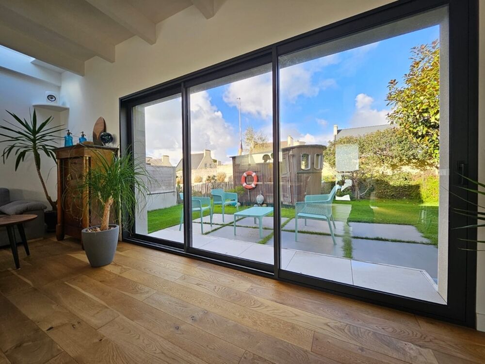 Maison contemporaine de 175 m²  Vie de plain-pied  Centre de Lannilis