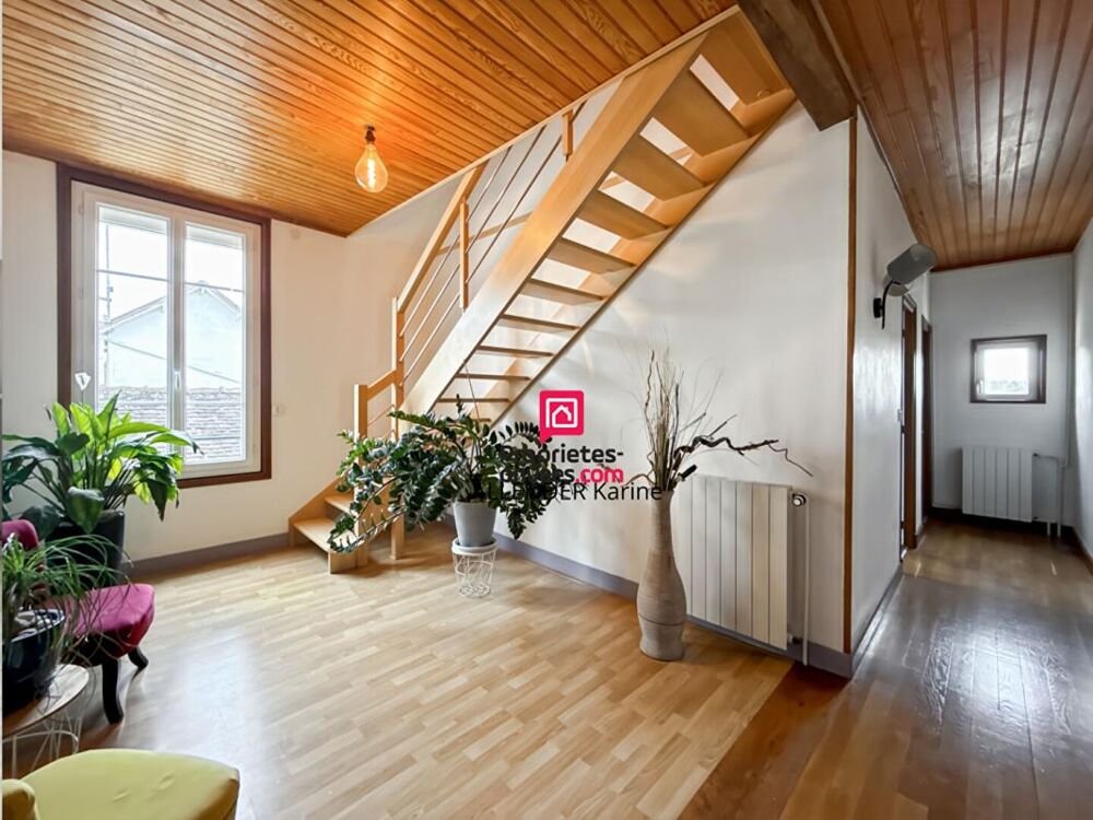 Maison Saint Clement 7 pièce(s) 190 m2