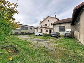  Immeuble  vendre 330 m