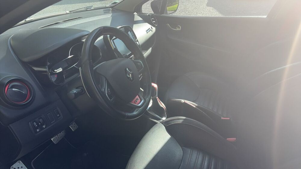 Clio RS 1.6 Turbo 220 EDC6 Trophy - Automatique 2018 occasion 08320 Aubrives