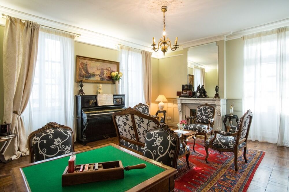 � vendre  Propri�t�/ch�teau Aire-sur-l'Adour (40800)