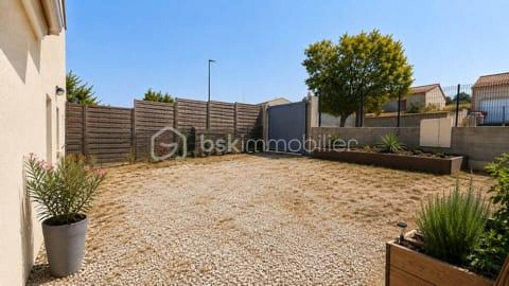 Maison plain pied récente avec terrain Hors lotissement