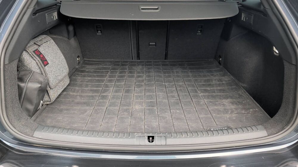 Leon SportsTourer 2.0 TDI 150 DSG7 V - Garantie constructeur Auto 2024 occasion 62129 Therouanne
