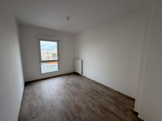  Appartement à louer 3 pièces 66 m²