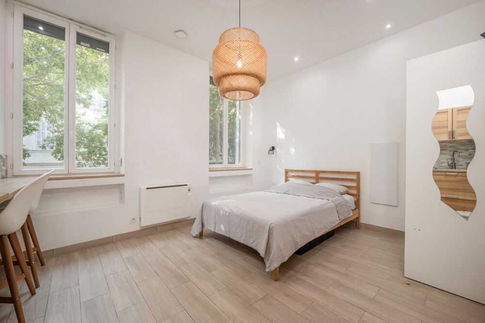 Location Appartement Appartement Studio Meublé de 20,62 m2 entièrement meublé et accessoirisé Marseille 1