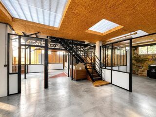  Immeuble à vendre 10 pièces 365 m²
