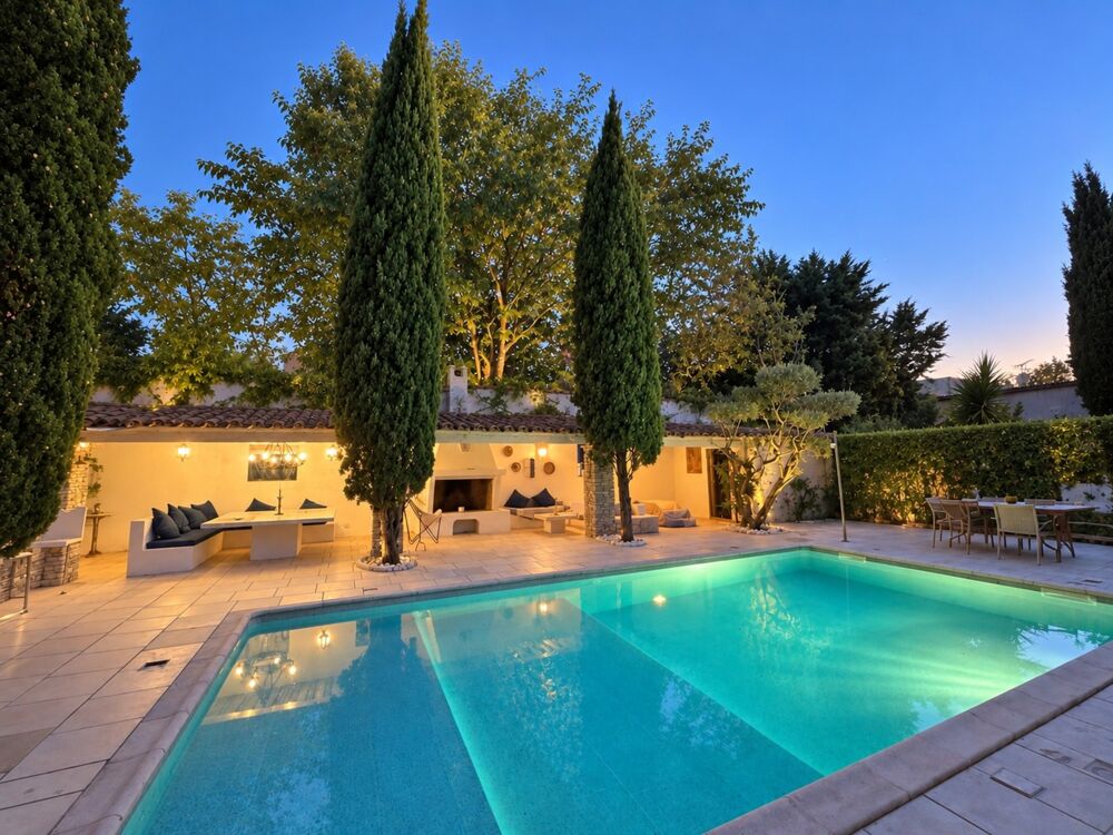 Vente Maison Mas en pierre de plain pied - 250 m²- piscine pool house esprit Ibiza - Montpellier Centre (34) Montpellier