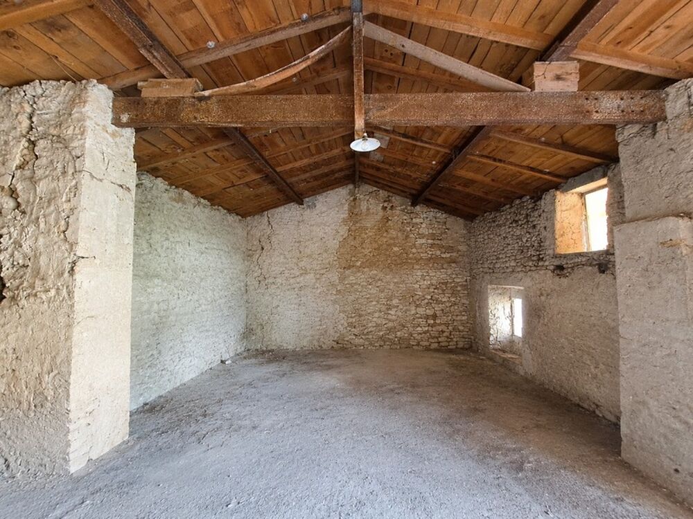 Maison à vendre 6 pièces + Chai attenant