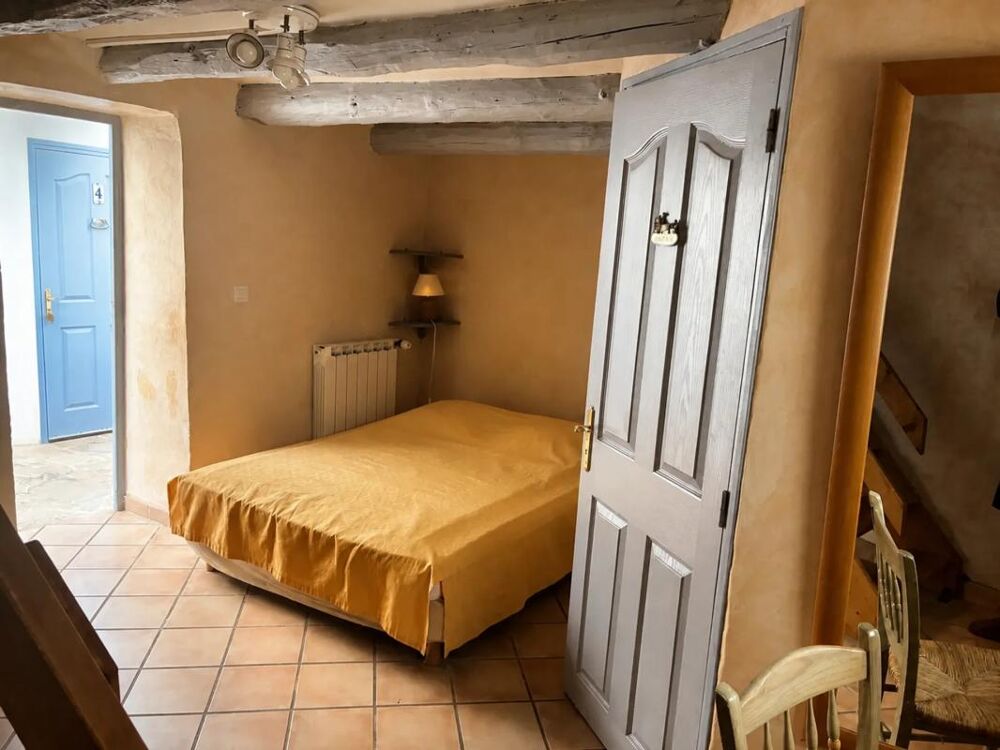à vendre  Propriété/château Revest-du-Bion (04150)