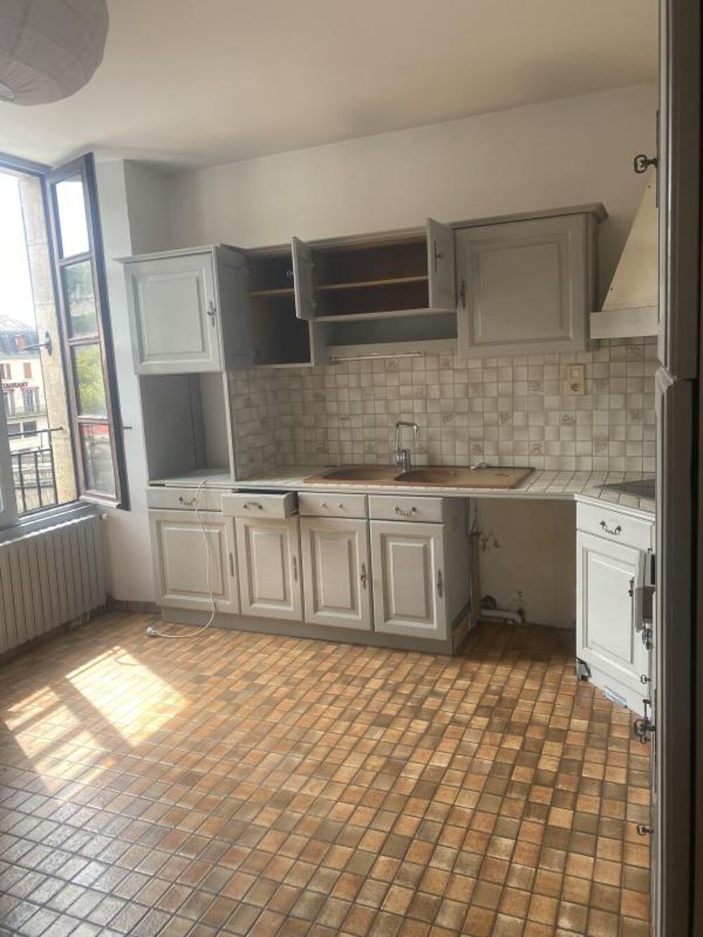 Location Appartement A LOUER GRAND TYPE 2/ 3 SUR TOUR DE VILLE Villefranche de rouergue