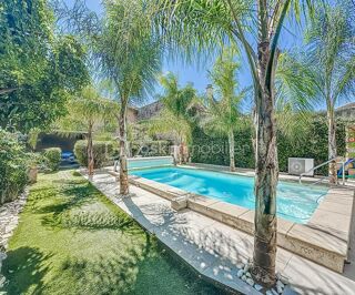  Propri�t�/ch�teau � vendre 12 pi�ces 320 m�