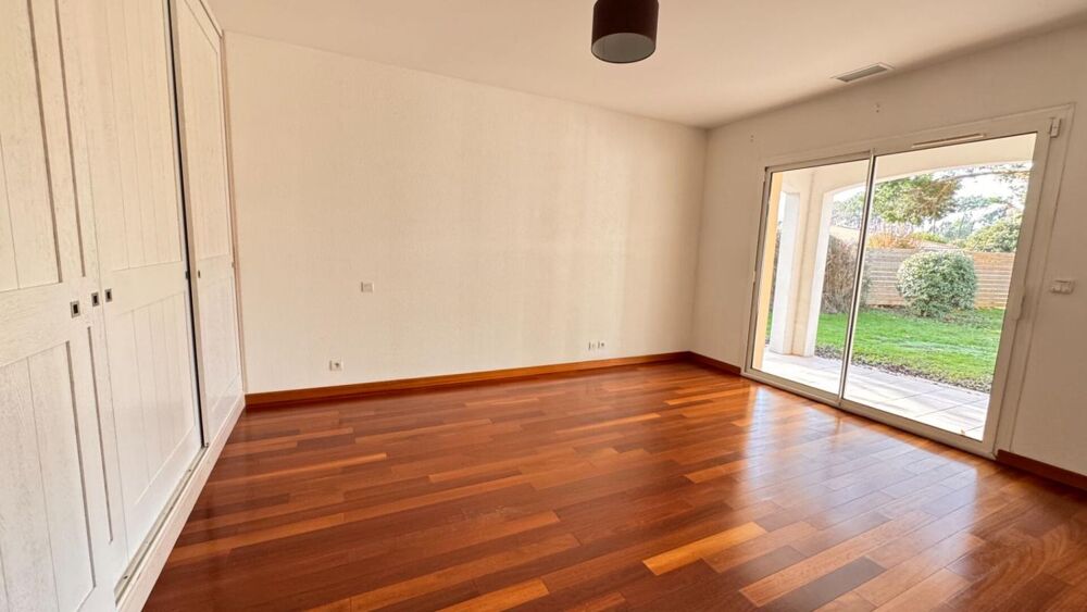 à vendre  Villa Arès (33740)