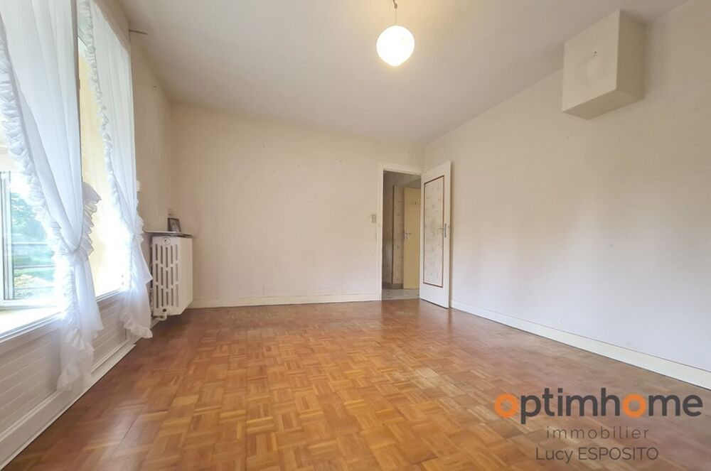 Vente Maison ? Charmante maison familiale avec 5 000 m² de terrain dans le paisible village d'Ambernac ! ?? Ambernac