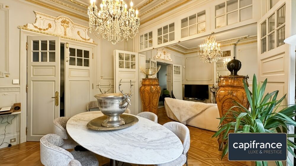Une demeure de caractère au coeur du Jardin de la Rhonelle  282 m² d'histoire préservée