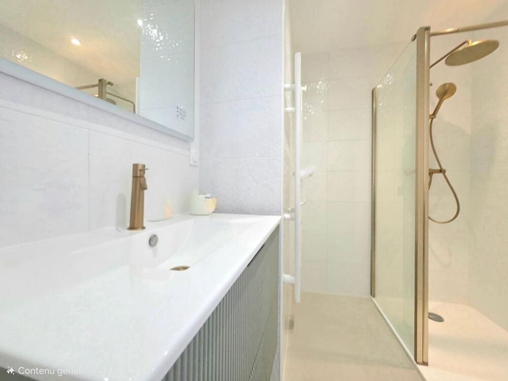 Appartement Le Lavandou 4 pièce(s) 95 m2 A 2 MINUTES DE LA MER