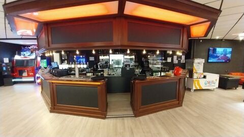 À Vendre : Bowling 12 pistes  1200 m²  Ville de bord de mer  Rénové en 2022 490000 14000 Caen