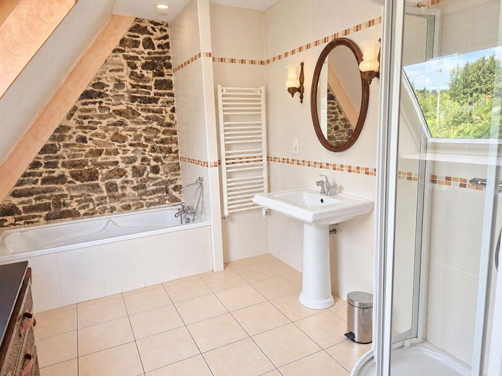 à vendre  Propriété/château Languidic (56440)