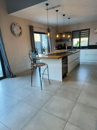  Maison à vendre 9 pièces 257 m²
