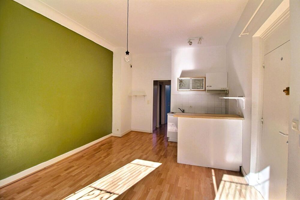 T2 de 36 M², calme hyper-centre GAMBETTA petite résidence en pierre