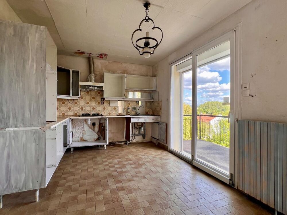 VERDUN  MAISON 202 M² A VENDRE  5 CHAMBRES  TERRAIN 3 053 M²  VUE DÉGAGÉE