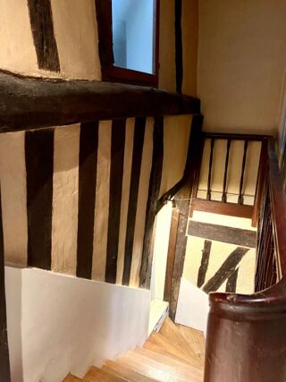  Immeuble � vendre 9 pi�ces 145 m�