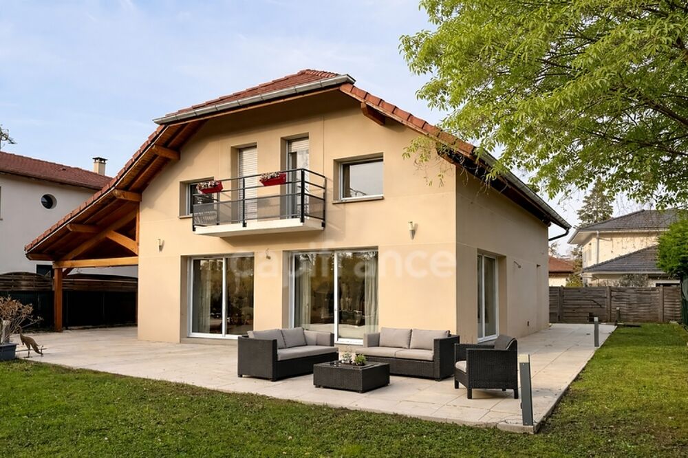Maison à vendre 6 pièces PREVESSIN MOENS (01)