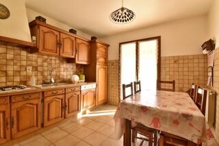  Villa à vendre 6 pièces 143 m²